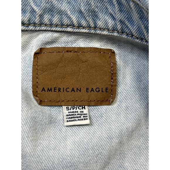 AEO American Eagle Light Wash Cropped Denim Jean Jacket Distressed Size Small - Picture 6 of 9